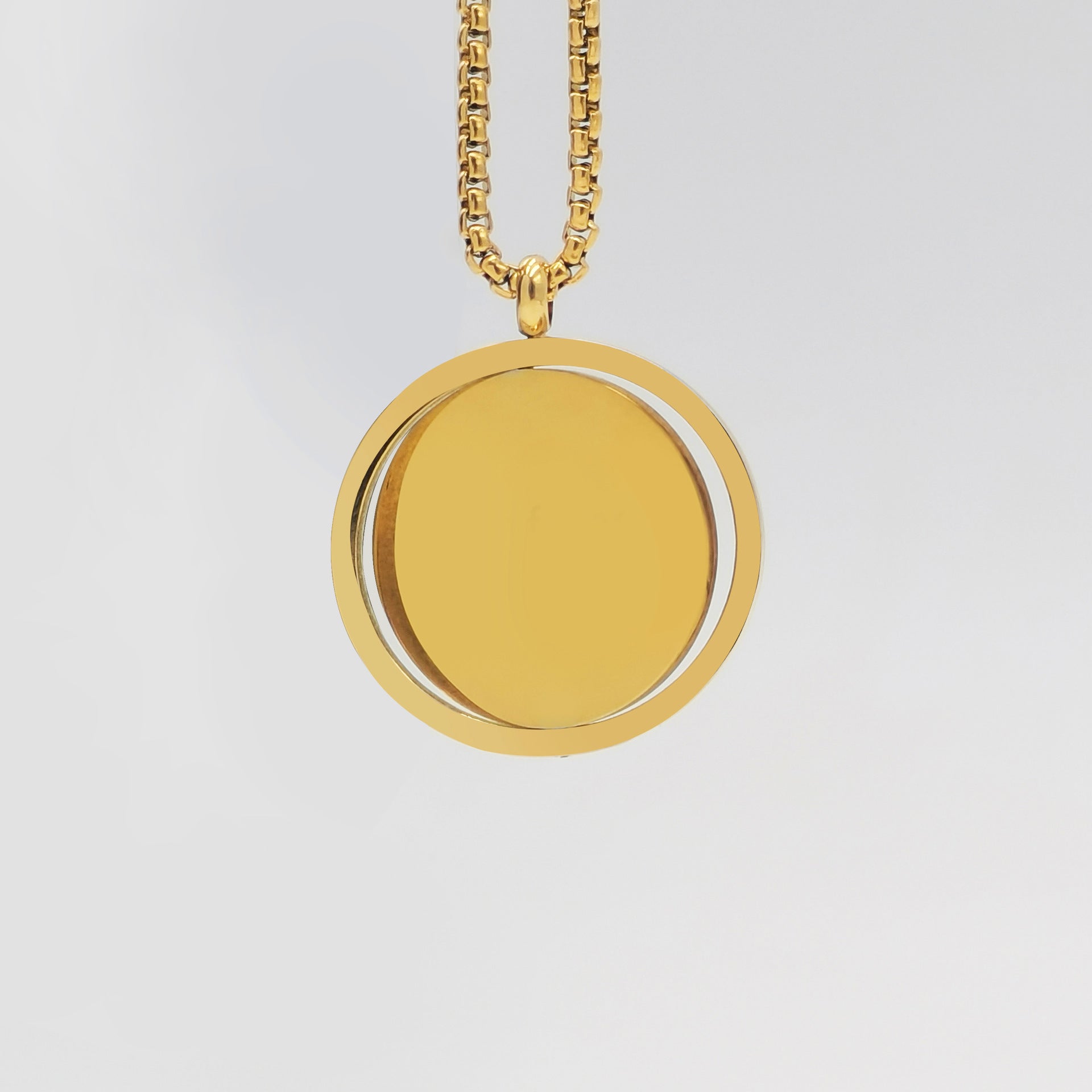 Personalized Name Custom Picture Round Pendant Necklace