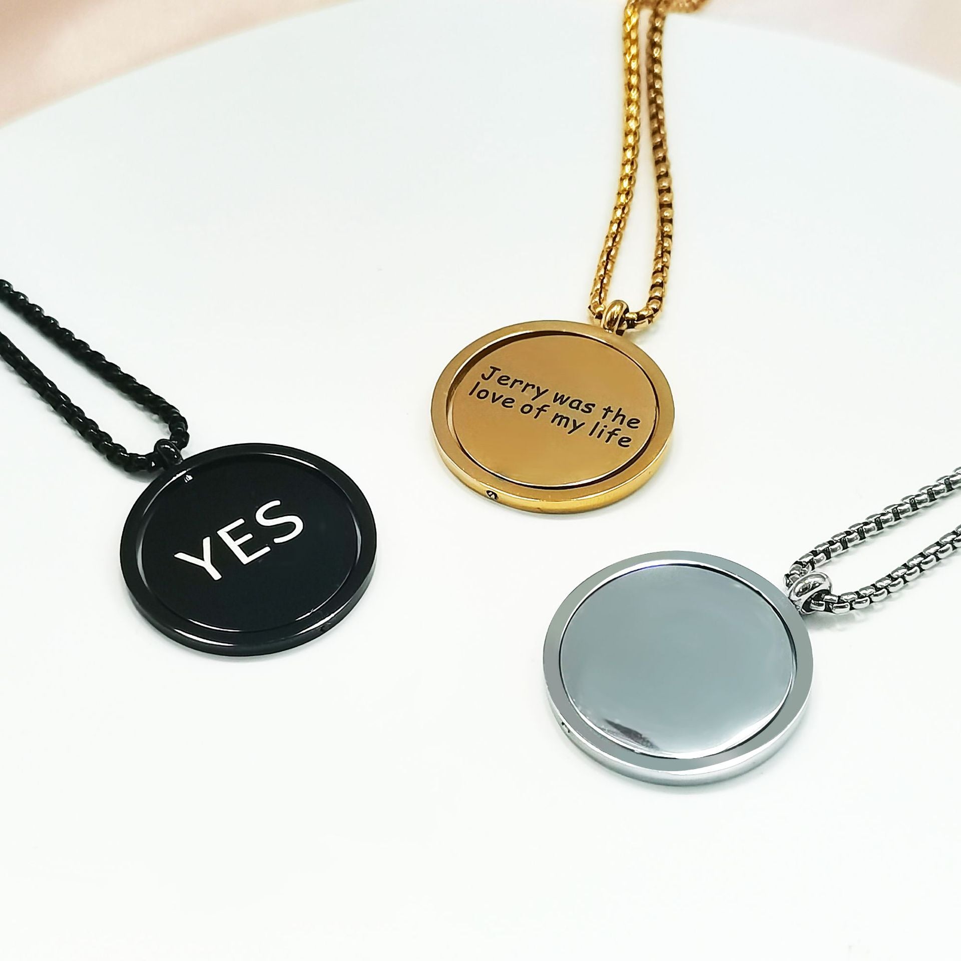 Personalized Name Custom Picture Round Pendant Necklace