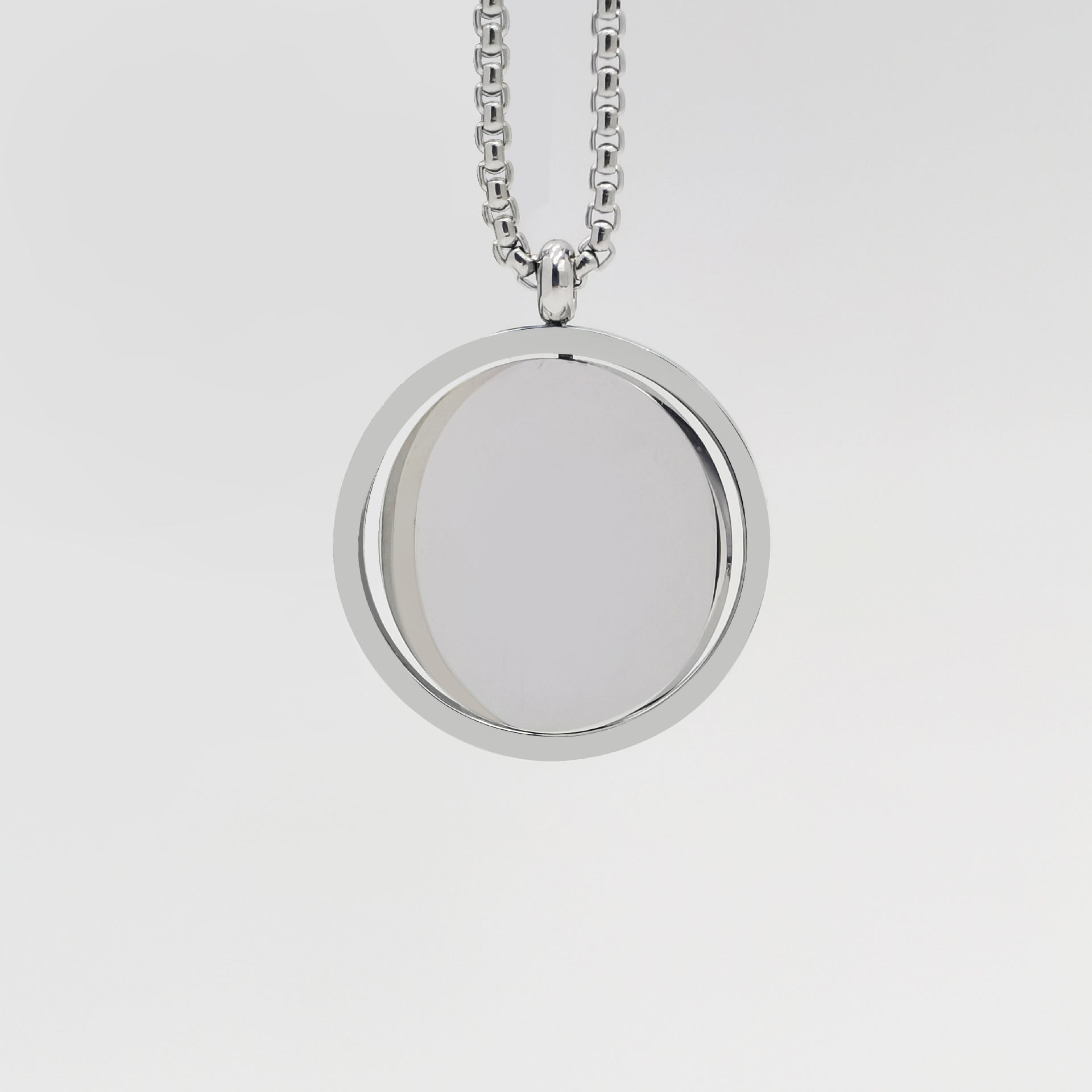 Personalized Name Custom Picture Round Pendant Necklace