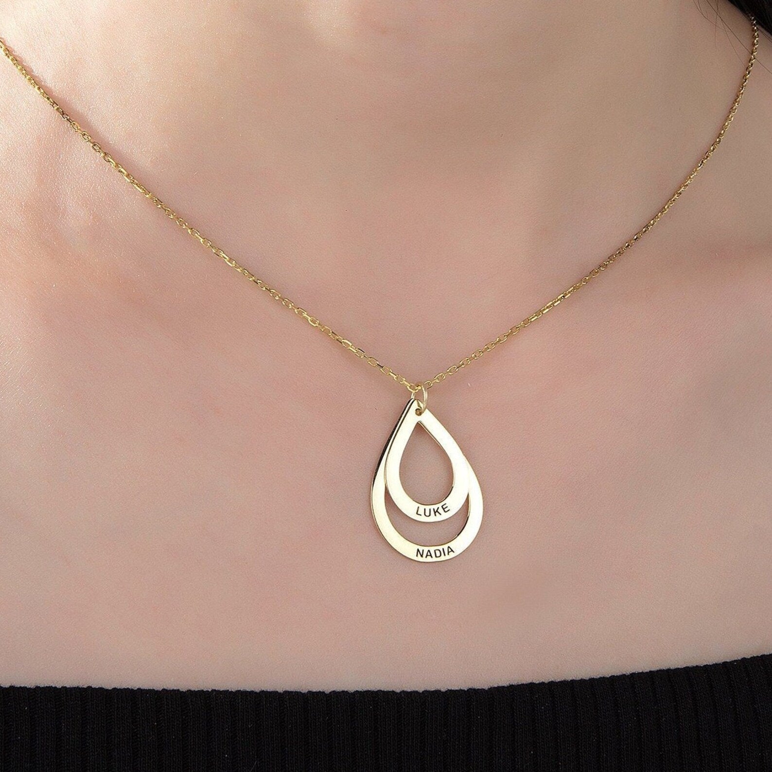Personalized Engraved Family Name Necklaces Gifts For Mother's Day